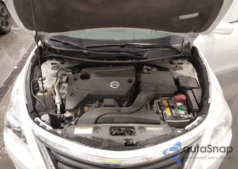 2015 Nissan Altima 2.5 S z USA, uszkodzony, nr VIN 1N4AL3APXFN332098